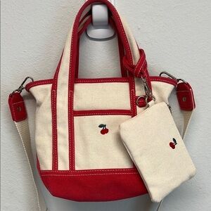 Madden Girl Cherry Tote Bag 🍒w/ Matching Wrsitlet